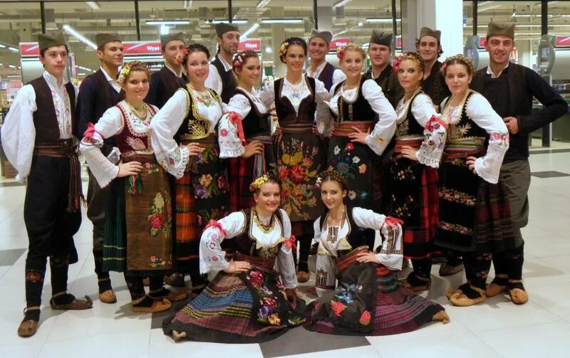 Болгары сербы хорваты. Болгары сербы хорваты. Болгары сербы хорваты. Сербская национальная одежда. Болгары сербы хорваты.