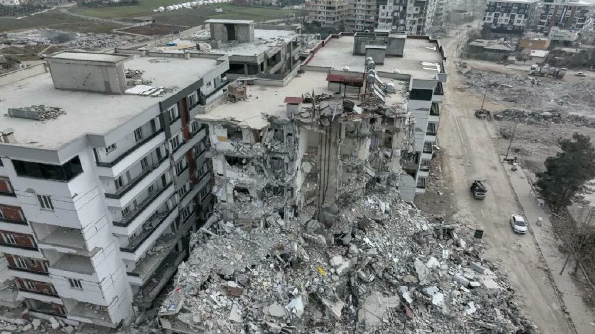 4 8 землетрясение. Землетрясение в Турции 6 февраля 2023. Землетрясение в Турции 2023. Кахраманмараш землетрясение. Землетрясение в Турции 1999.