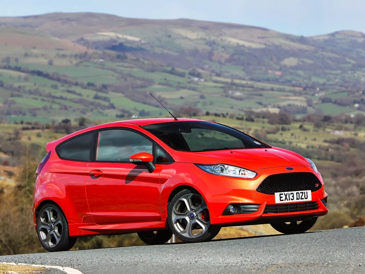 Форд фиеста 2015 года. Форд фиеста 6. Форд фиеста 2015. Форд фиеста 2 поколения. Ford fiesta 2008-2012.