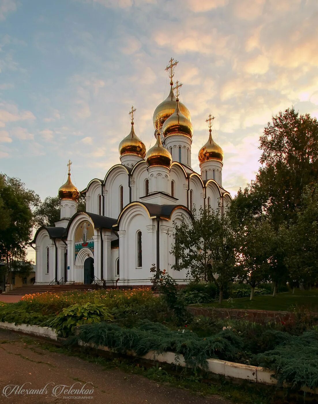 Никольский монастырь в москве. Никольский монастырь Переславль-Залесский. Никольский монастырь Переславль. Свято Никольский храм Переславль Залесский.