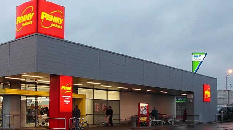 Магазины пенни. Penny магазин в германии. супермаркеты в праге. продуктовый магазин в европе сетевой penny. пенни магазин в германии униформа.