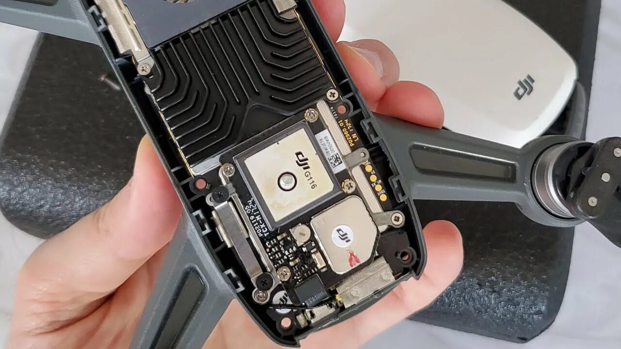 Разбираем спарк. Dji spark разборка. dji spark разбираем. dji spark плата аккумулятора. dji air unit teardown.