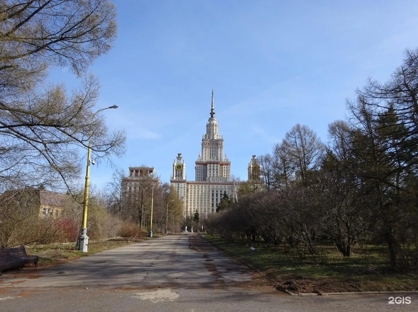 Ботанический факультет мгу. Московский ботсад МГУ Воробьевы горы. Ботанический сад Ломоносова Москва. Ботанический сад МГУ на Ленинских горах. Ботанический сад Москва Воробьевы горы.