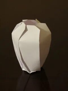 Вырезание вазы из бумаги