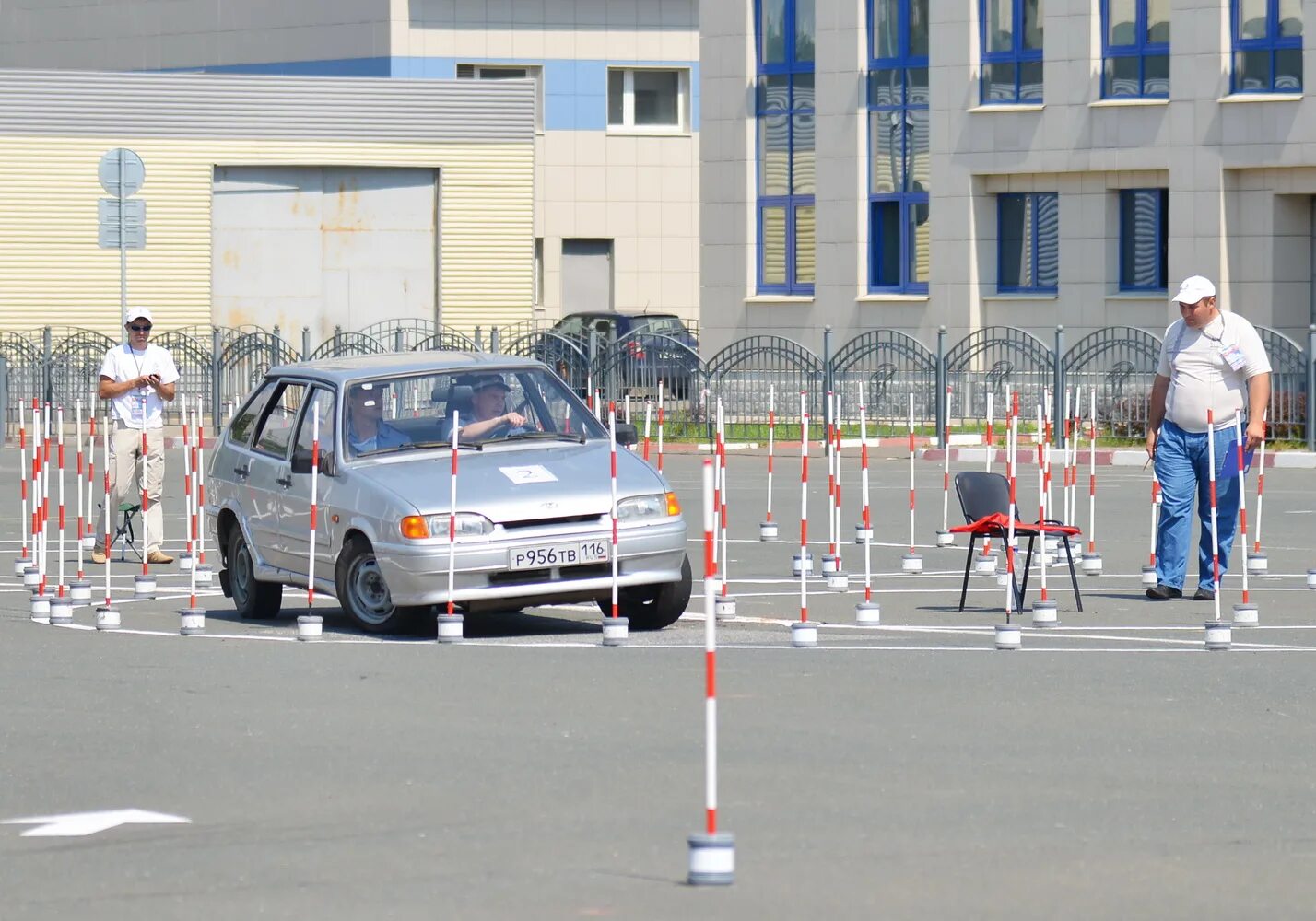 Многоборье универсала 8. Автомобильное многоборье. Многоборье автоспорт. Автомногоборье МВД 1980 Ашхабад. Трёхточечный створ автомобильное многоборье.