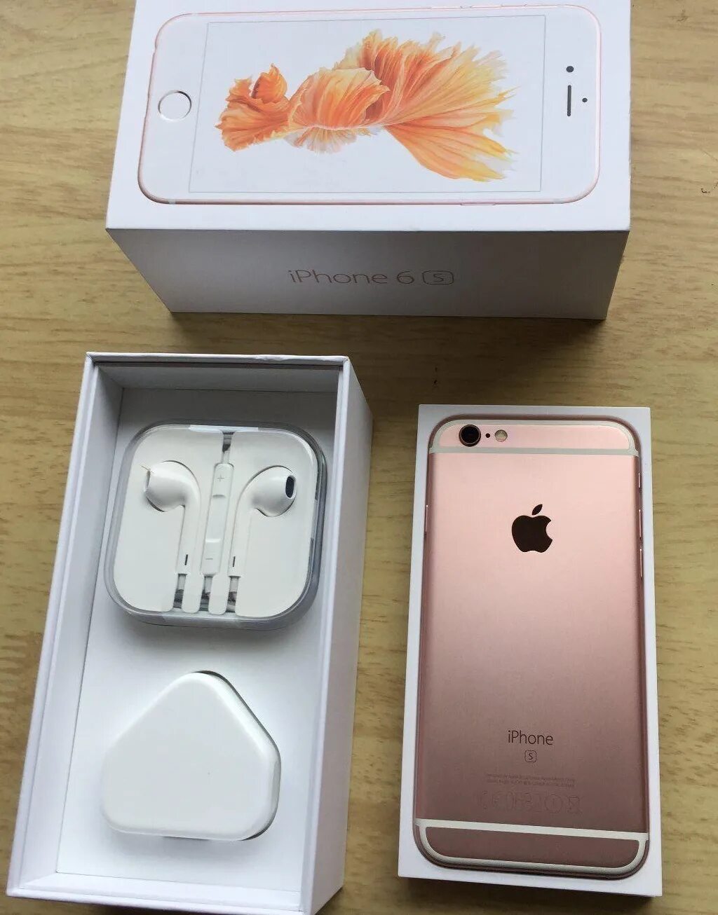 За сколько можно купить айфон. Iphone 6s. Iphone 6. Iphone 6s комплект. Айфон 6 оригинал.