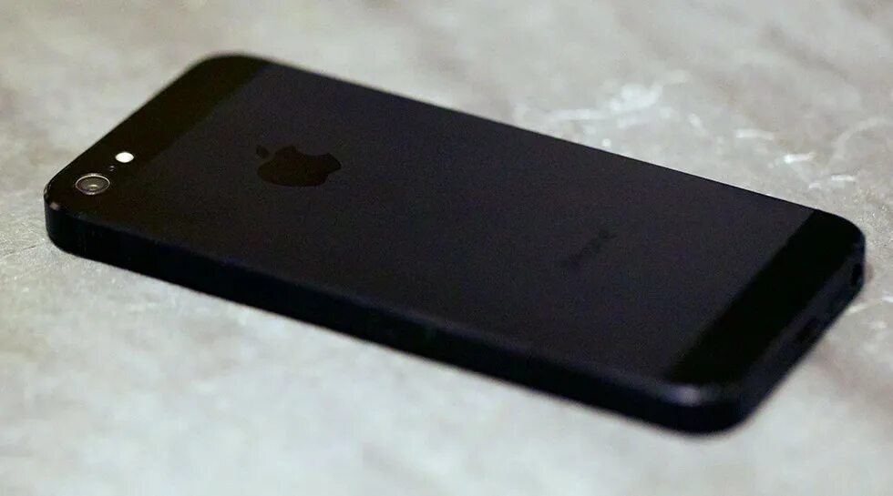 iPhone 5s black Срочно - купить в Находке, цена 2 000 руб., продано 18 января 20