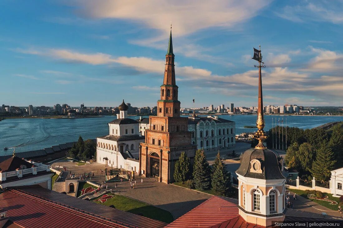 Казань красивые места. Казань столица татарстана. Казанский кремль юнеско. Кремль республики татарстан. Другое название казани.