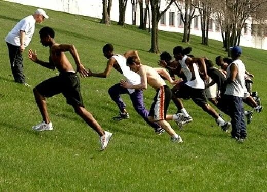 Endurance Training по. Интервальный бег футбол анимация. Interval Running Uphill. Hill Run.