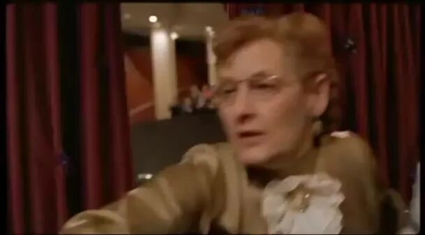 приключения электроников и блондинка ксю. приключения электроников снежинка. приключения электроника песенка о снежинке. олег из тариф новогодний. приключения электроника песенка о снежинке.