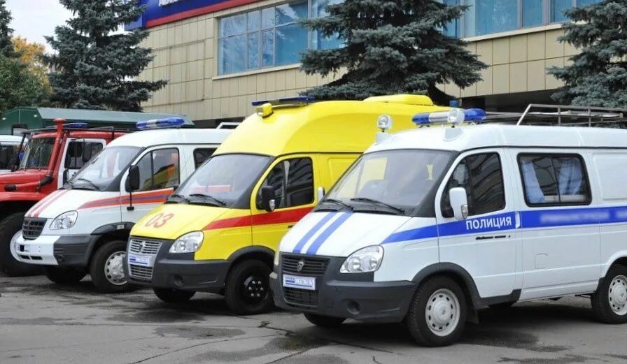 номер телефона пожарной службы. пожарная полиция скорая газовая служба. службы которые нас защищают. пожарная полиция скорая газовая служба. полиция скорая мчс газовая служба.