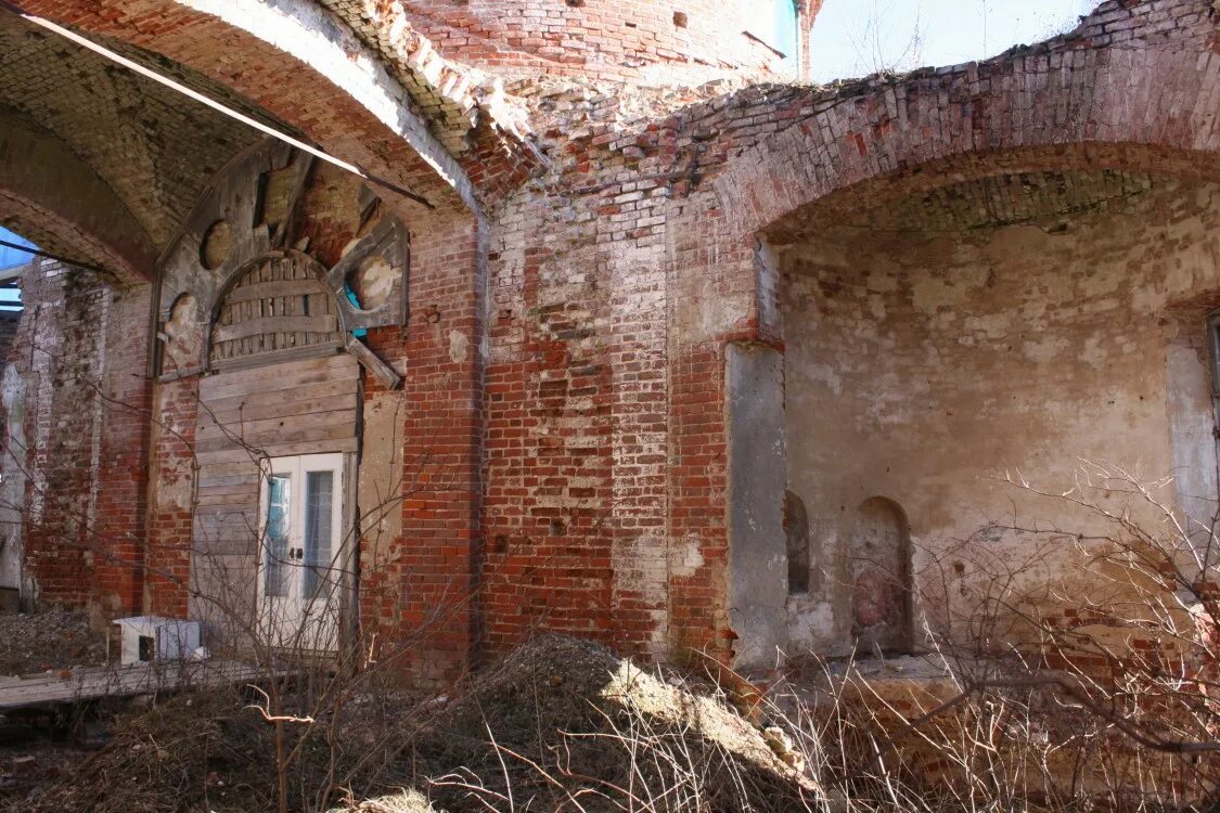 Церковь в Губино. Село Губино Можайский район. Храм в Губино Калужская область. Губино Воскресенский район. Погода губино воскресенский