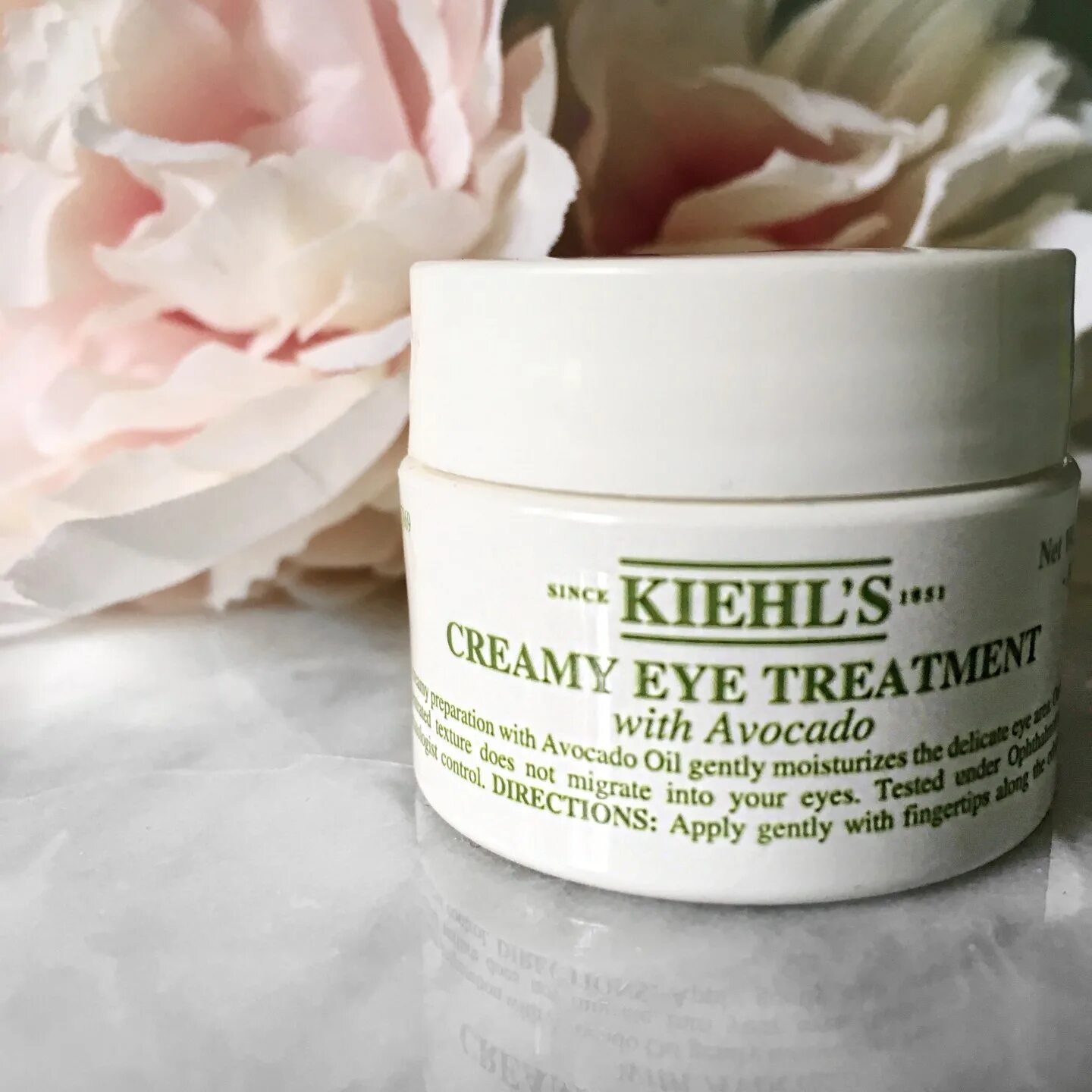Kiehl s creamy eye. Килс авокадо крем. Kiehl s creamy eye. Крем для век с авокадо kiehls. Kiehl's для глаз.