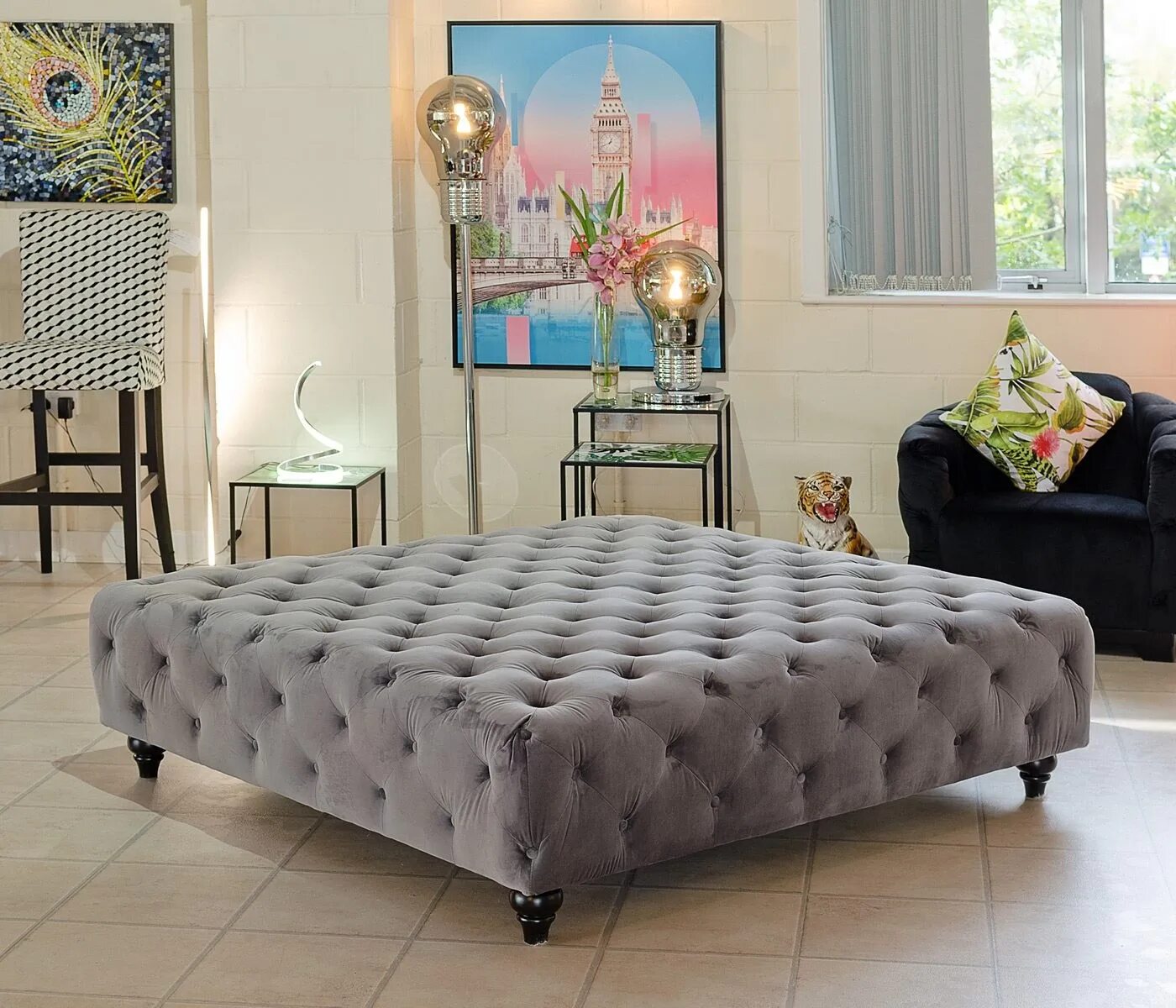 Large square. Столешница дуолит 60х60 квадратная. Зеркало квадратное. Квадрат с круглыми углами. Люксембургский университет luxembourg, esch-sur-alzette.