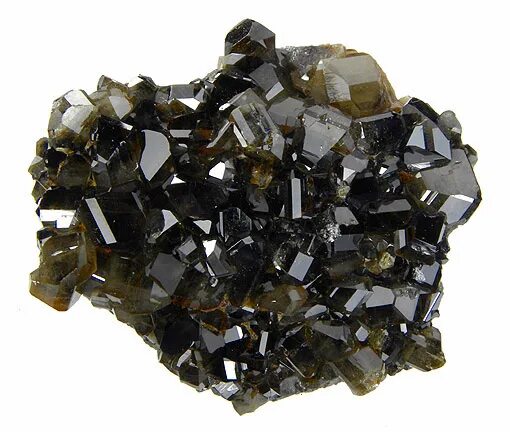 Оловянная руда касситерит. Касситерит минерал. Касситерит минерал Кристаллы. Кристаллы касситерита — Оловянная руда.