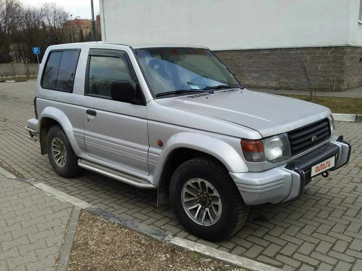 Паджеро коротыш купить. Mitsubishi Pajero 2 1991. Митсубиси Паджеро 2 коротыш. Митсубиси Паджеро 2 трехдверный. Митсубиси Паджеро 3 коротыш.