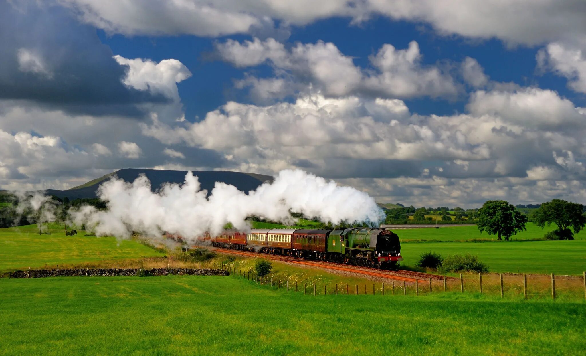 Пейзаж с паровозом. Леонид агутин служил. Поезд природа. Паровоз мчится. Агутин 2006.