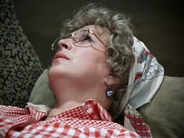 Светлана петросьянц бедная маша. Бедная маша фильм 1981 актёры. Тамара акулова бедная маша. Бедная маша 1981 где снимали. Бедная маша фильм 1981 актёры.