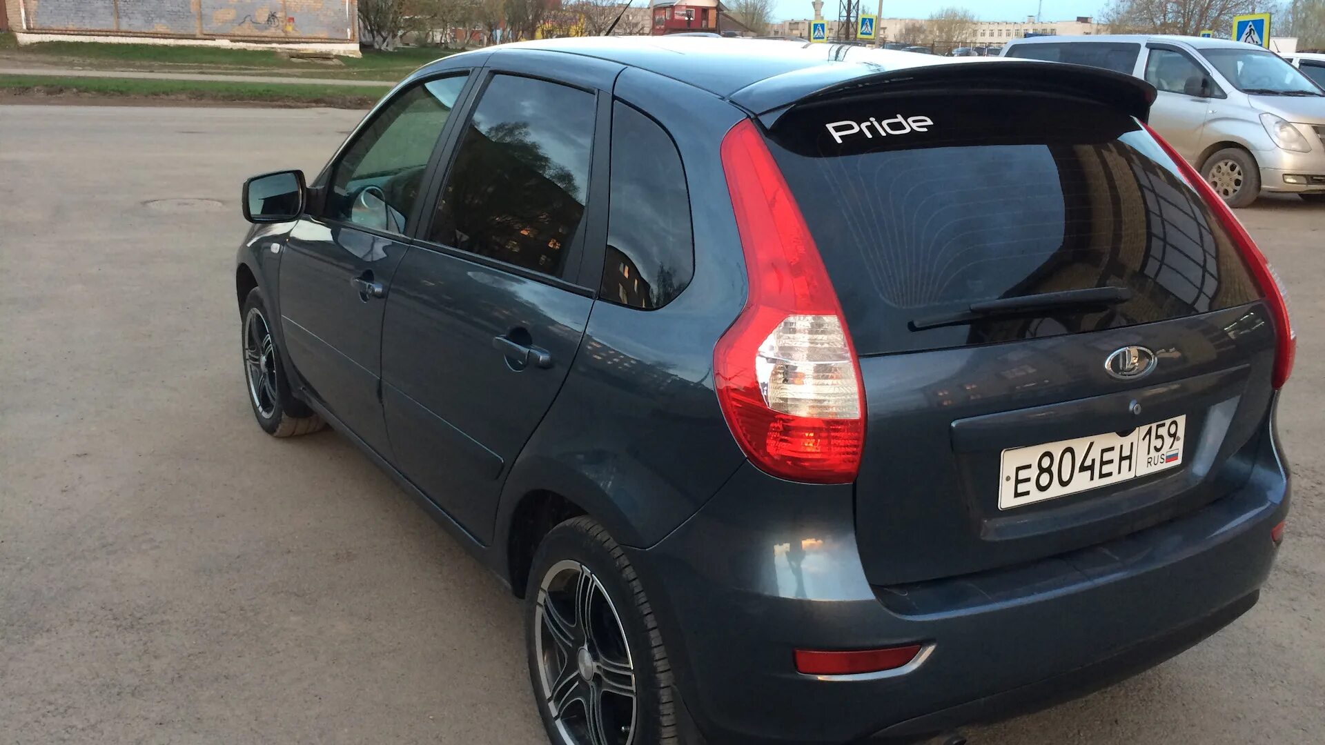 Цвет одиссей калина 2. Форд авито дагестан. Форд авито дагестан. Ford focus 2 седан белый. Авито дагестан авто с пробегом форд фокус.