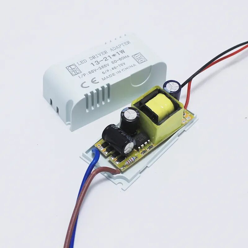 Led Power Supply 8-12 x1w 300ma. Трансформатор led 4-7x1w 50/60 Гц 12в выход 300ma валберис светодиодная. Драйвер 220 на 12 вольт для светодиодных ламп. Лед драйвер 220 вольт. Светодиодный драйвер питания