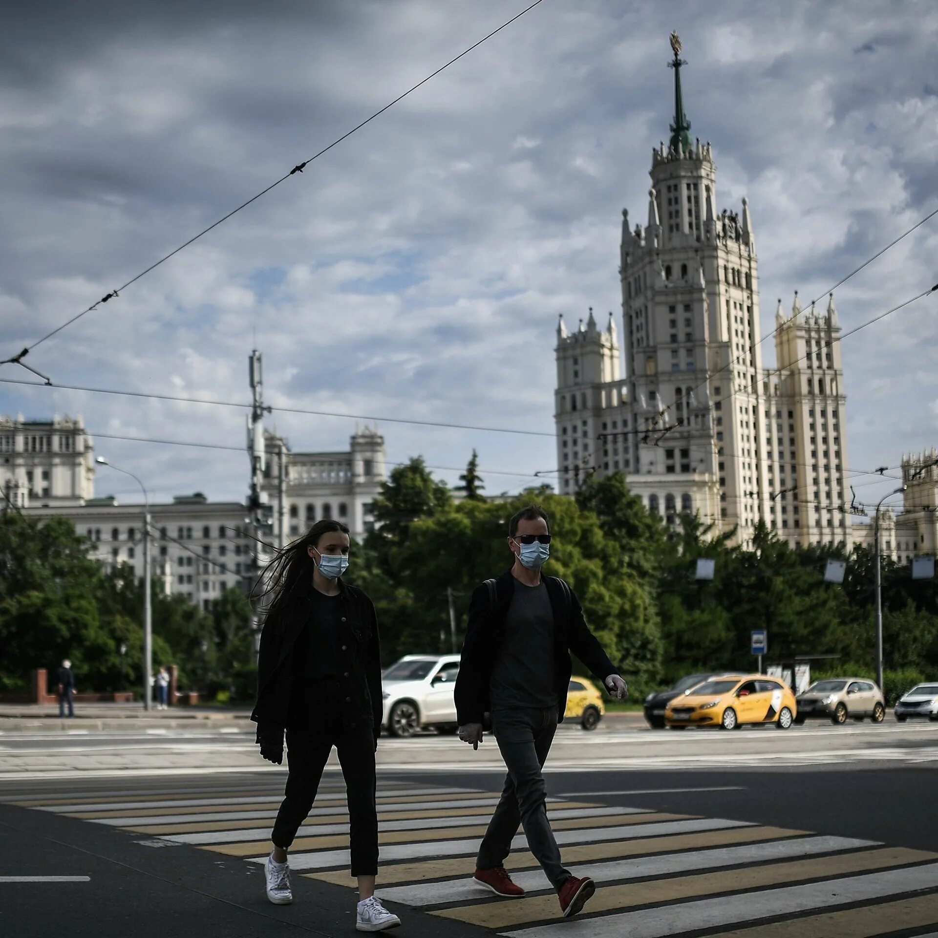 Москвы не бывает 2. Москва 2021 год. Что есть в Москве. Студия ч Москве. Харьков фото 2021 год.