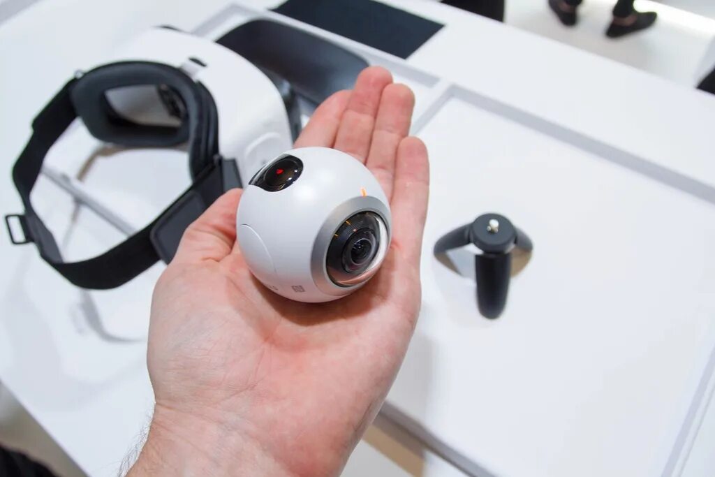 Samsung 360 купить. Samsung Gear 360. Samsung Gear 360 SM-c200. Самсунг Геар камера. Samsung VR 360.