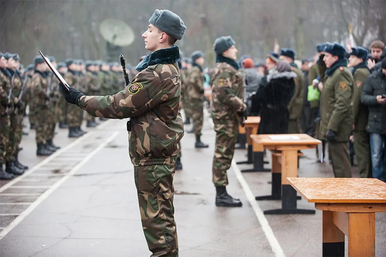 Срок службы в беларуси. Военная служба. Белорусские призывники. Армия. Армия в Белоруссии призыв.