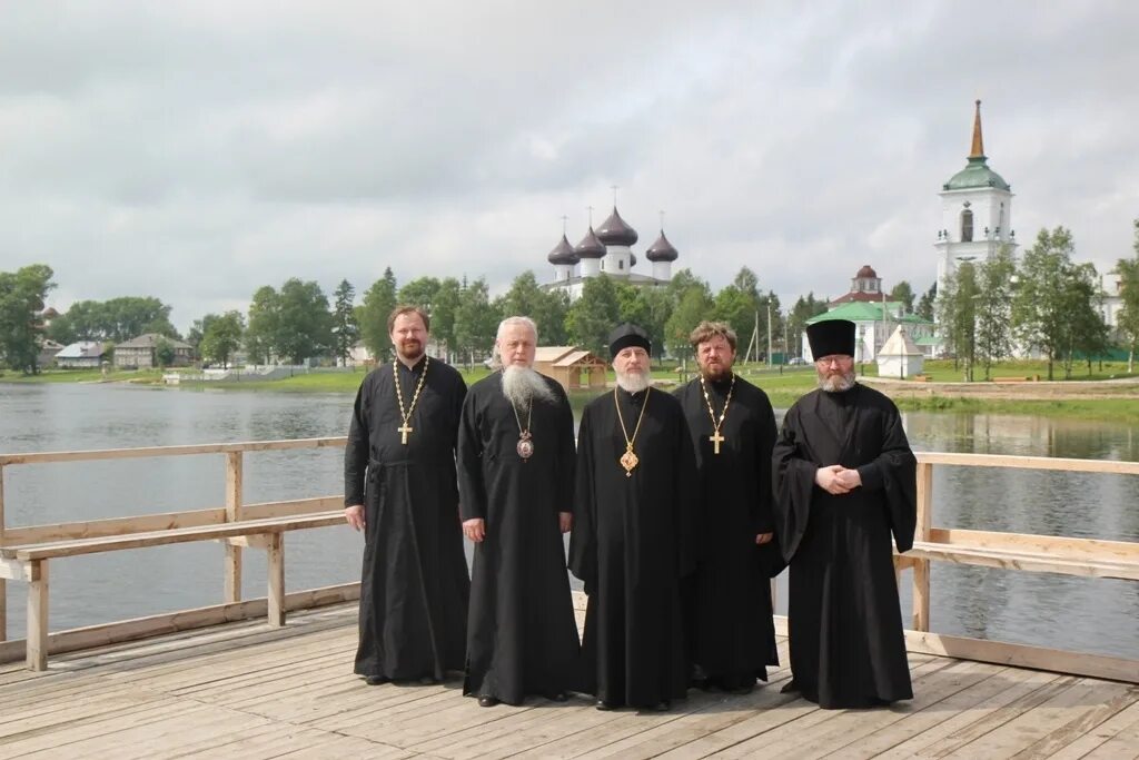 епископ тихон котласская епархия. церковь николаевская котласский район. епископ котласский и вельский василий. рустик котласская епархия. архангельская митрополия духовенство.