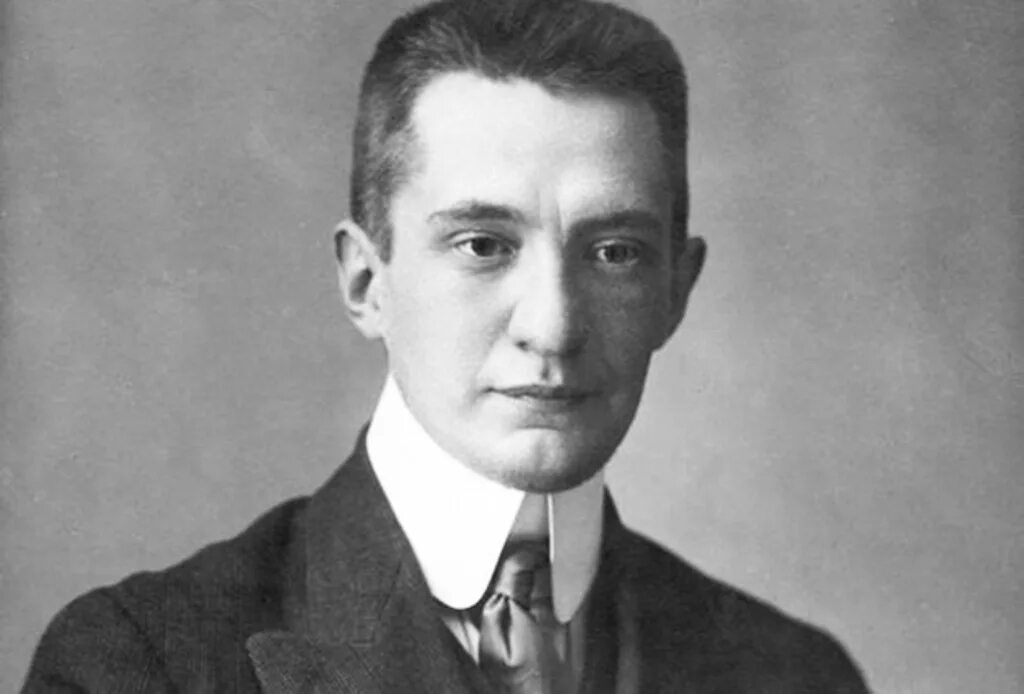 Керенский интервью 1964. Керенский 1917. Характеристика деятельности керенского. Керенский. Керенский александр федорови.
