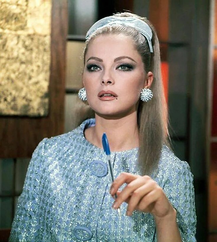 Virna Lisi Italian actress, Classic movie stars, Latina women