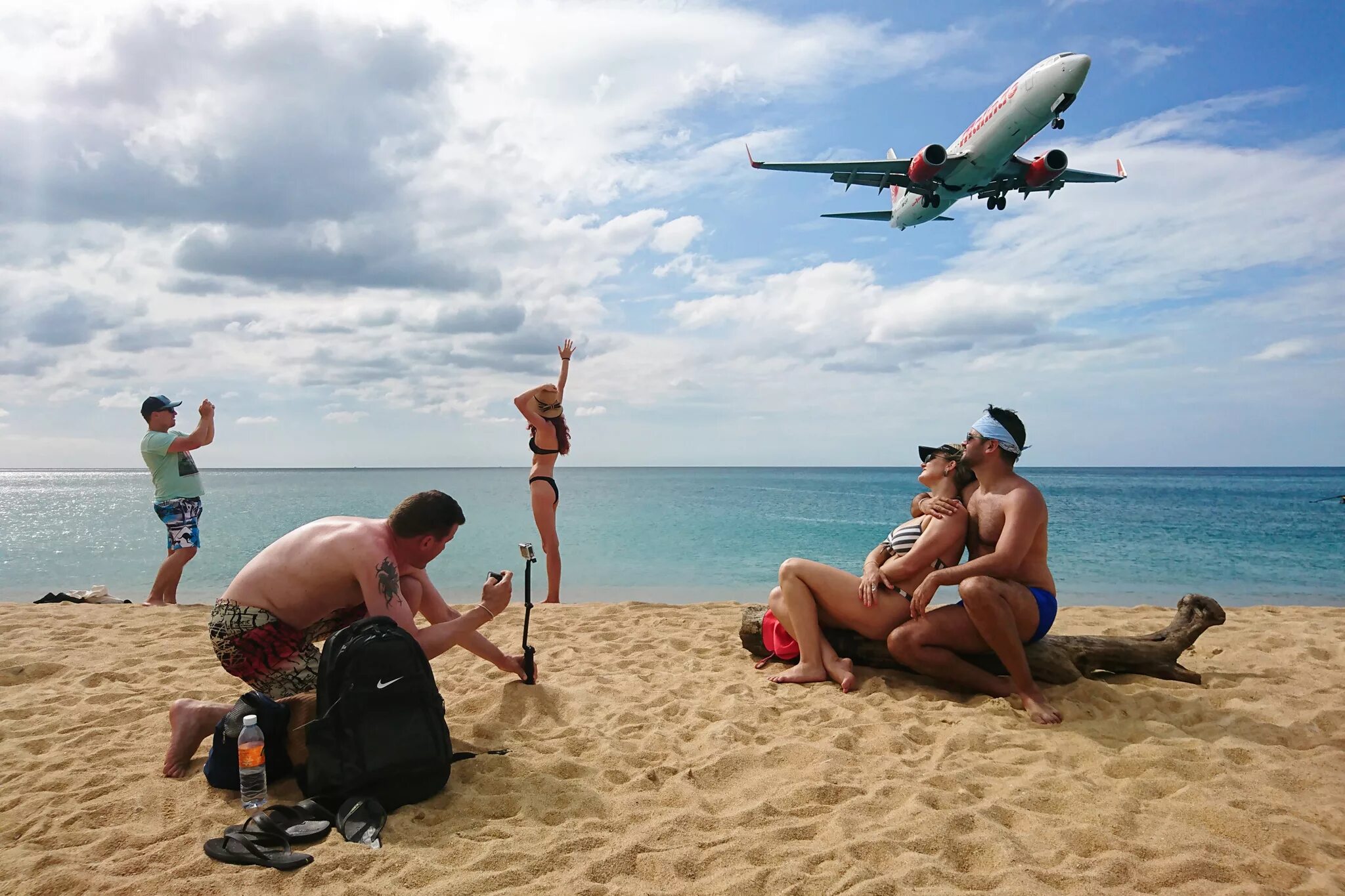 Прикольные девушки. Забавные картинки с девушками. Прикольные картинки для девушки. Смешные девушки. Прикольный юмор для девушки.