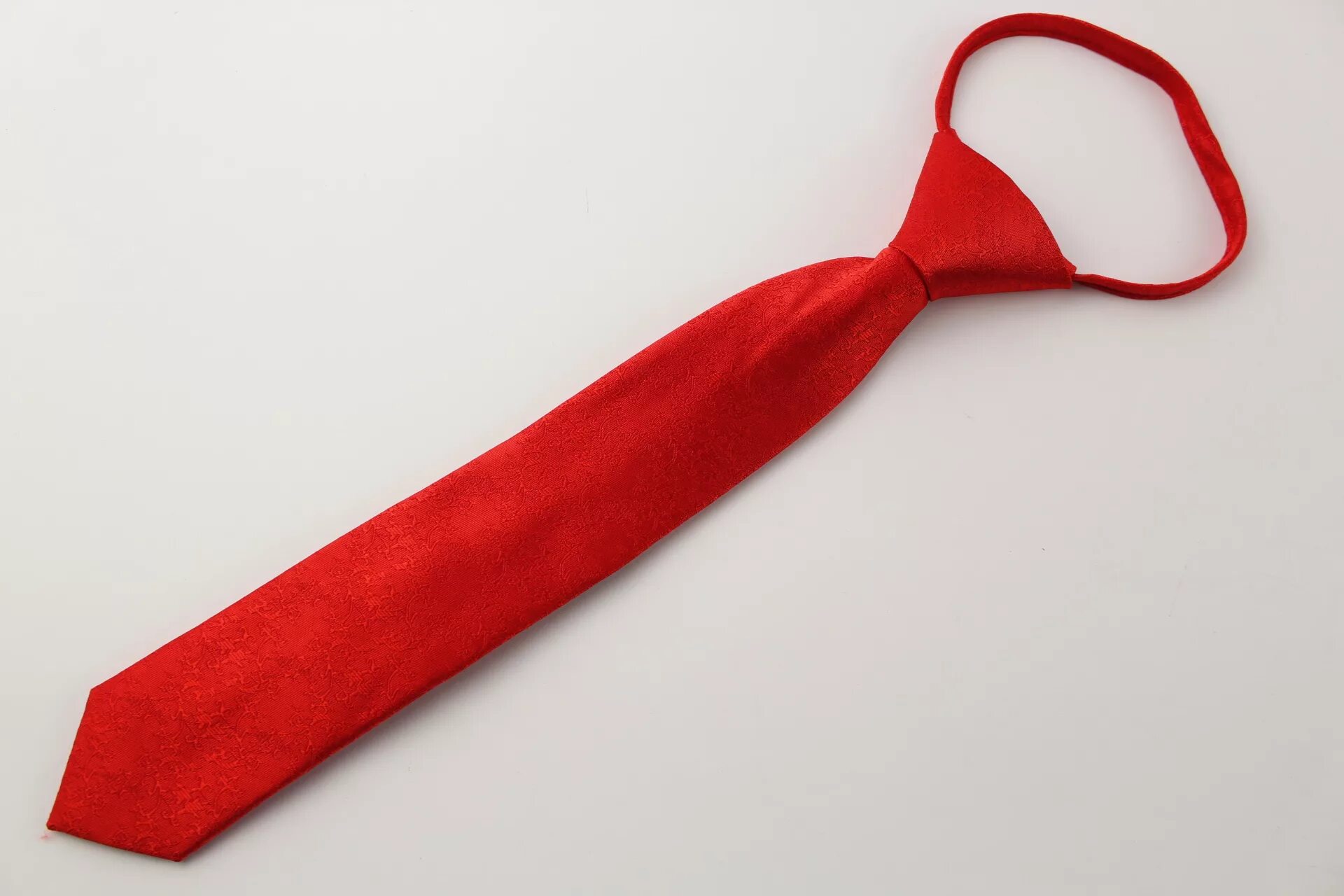 Галстук вб. Галстук. Детский галстук. Красный галстук. Галстук детский красный.