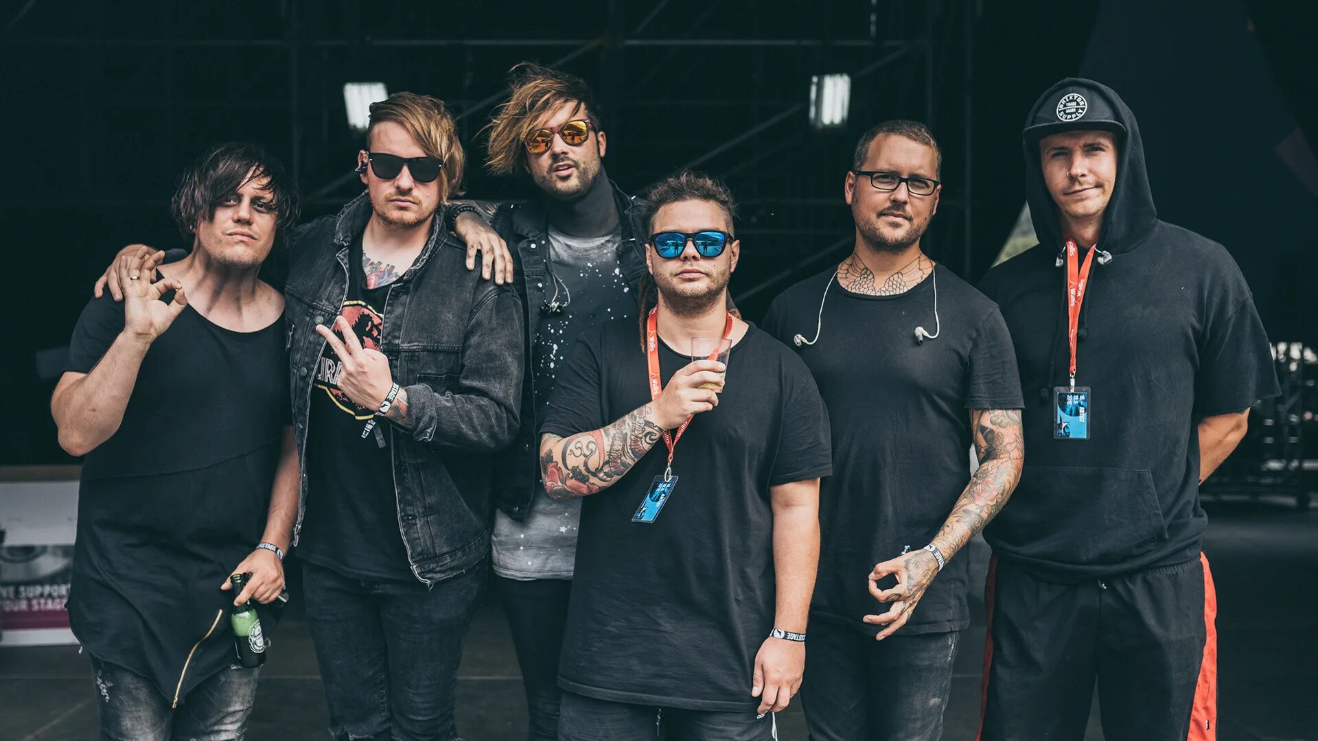 Эскимо колбой группа. Eskimo callboy best day где снимали. Eskimo callboy 2021. Best day electric callboy. Eskimo callboy обои.