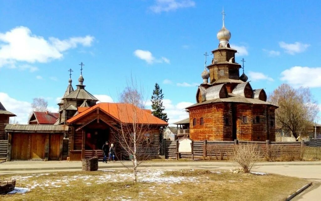 В каком городе музей зодчества. Музей зодчества Суздаль. Храм деревянного зодчества Суздаль. Суздальский музей деревянного зодчества. Музей деревянного зодчества в Суздале Церковь.