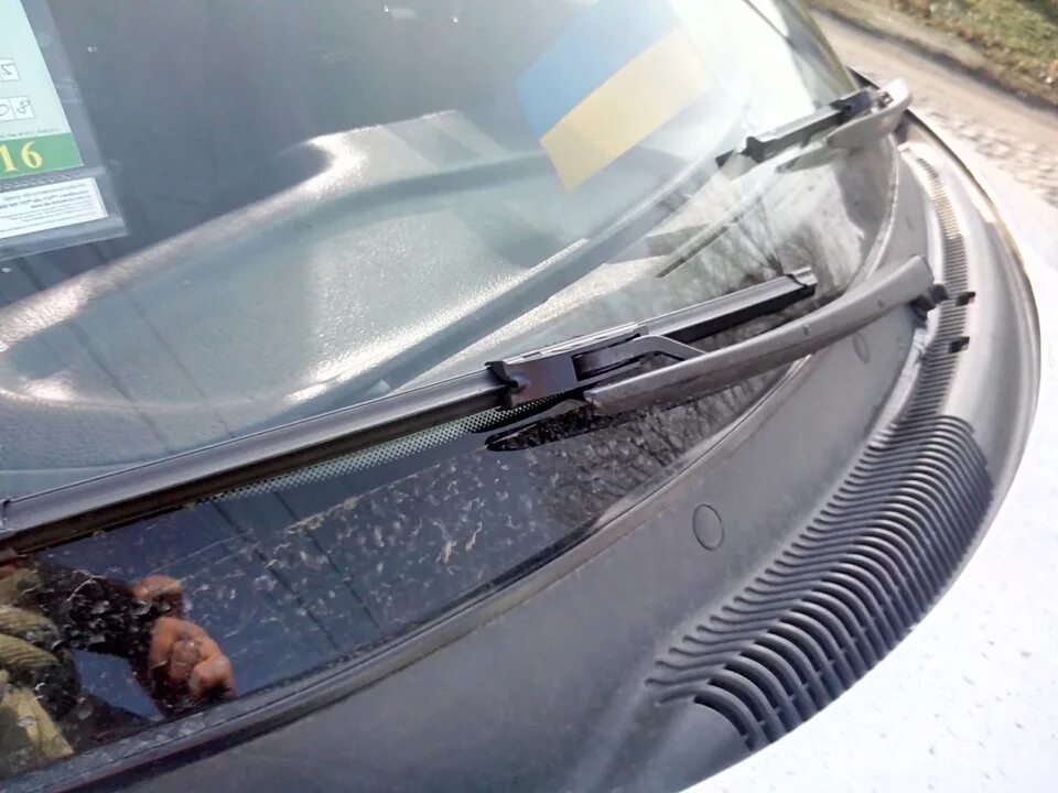 Как снять щетки ваз 2110 Питание на саб и как помог Гене) Lada Приора хэтчбек, 1,6 л, 2008 года автозву