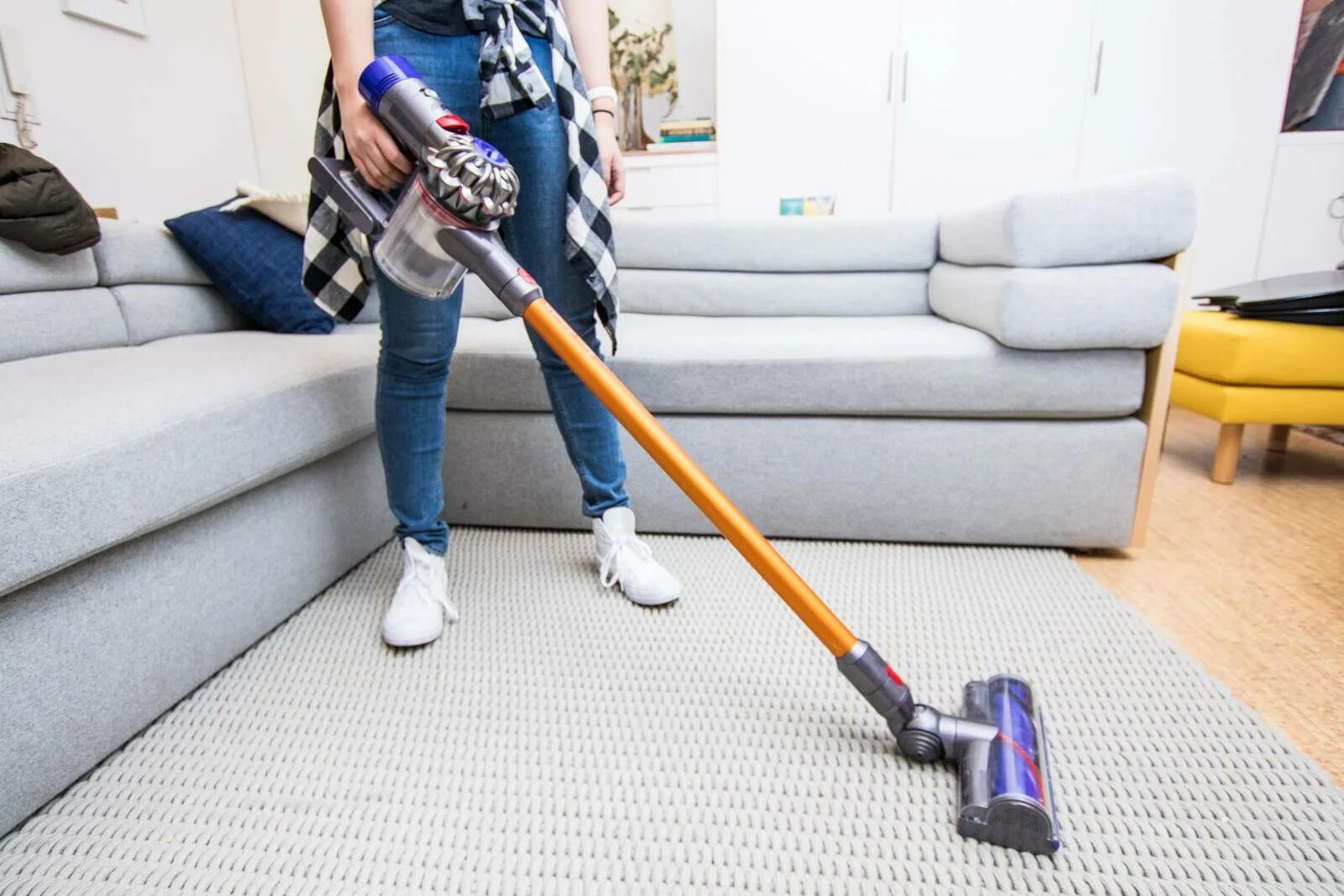 Dyson vacuum cleaner. Dyson Vacuum Cleaners. Dyson пылесос 2022. Cordless Dyson Vacuum Cleaner. Dyson клининговые пылесосы.