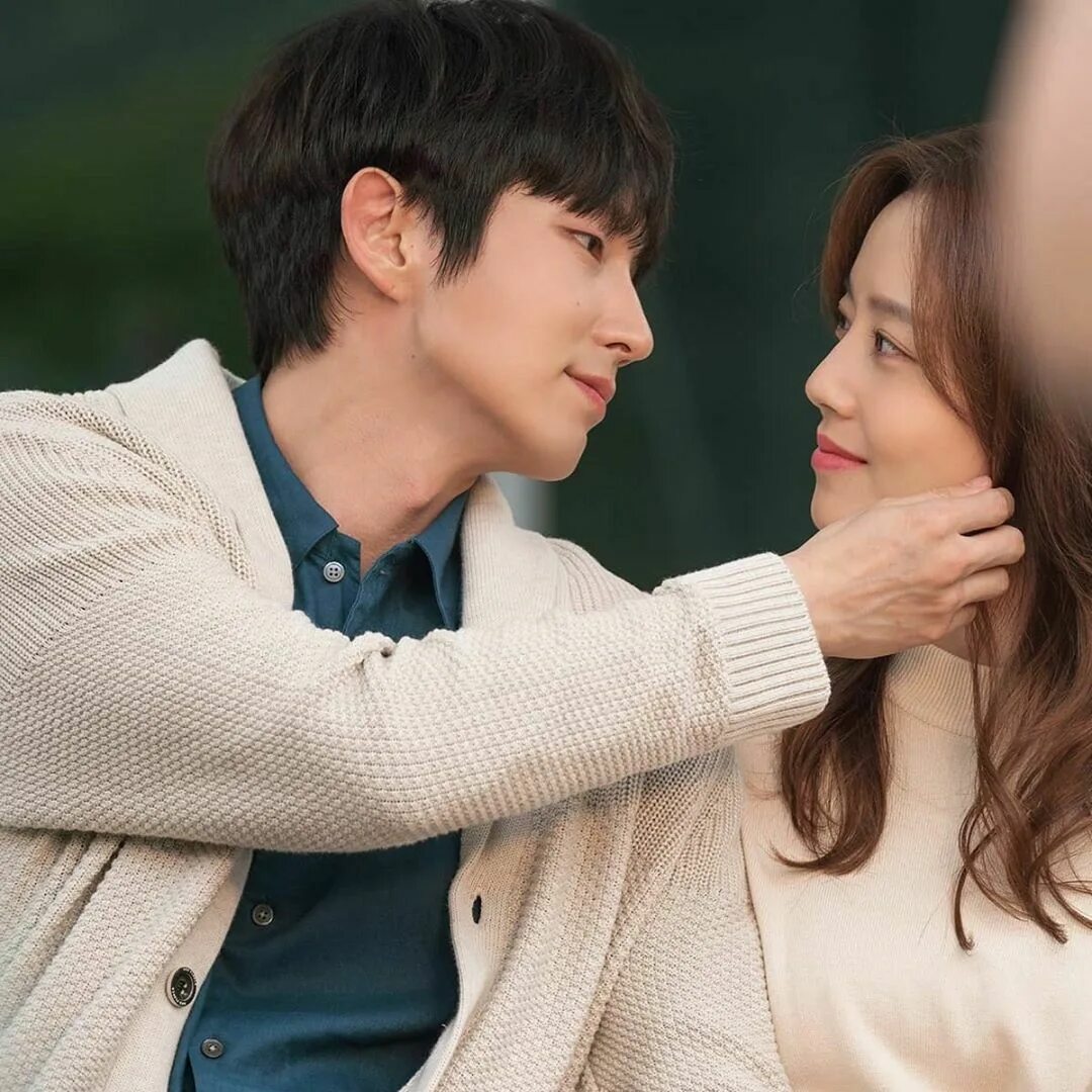 Влюбился в младшую сестру дорама. Flower of evil дорама. lee joon gi moon chae won. цветок зла дорама 2025. корейская дорама цветок зла.