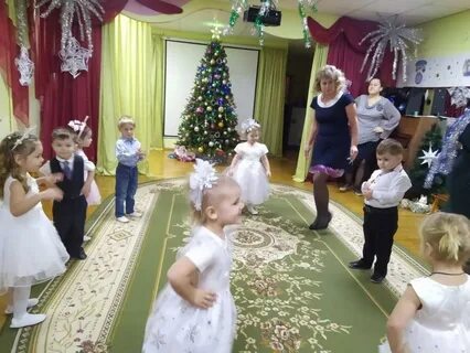 Новогодний утренник 2 класс