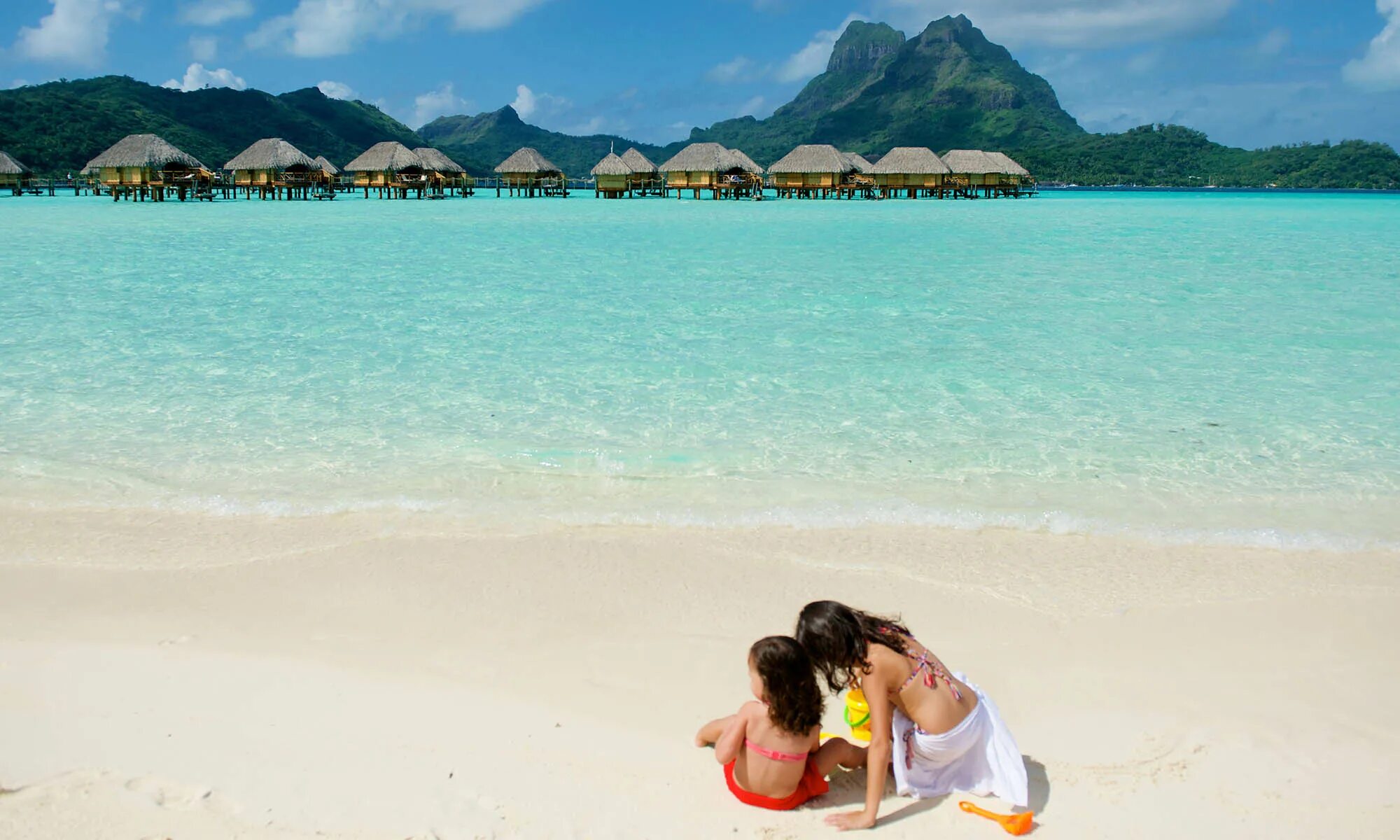 Бора бора и любовь. Бора бора голубая лагуна. Жара на боре боре. Лагуна бора-бора, французская полинезия. Боро боро.