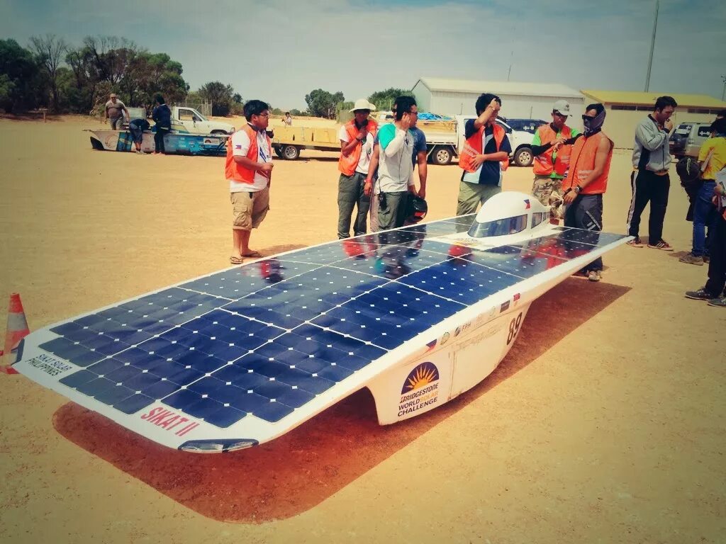 World solar challenge. Солнцемобиль solar world gc. solar race 2025. solar race 2025 капля.