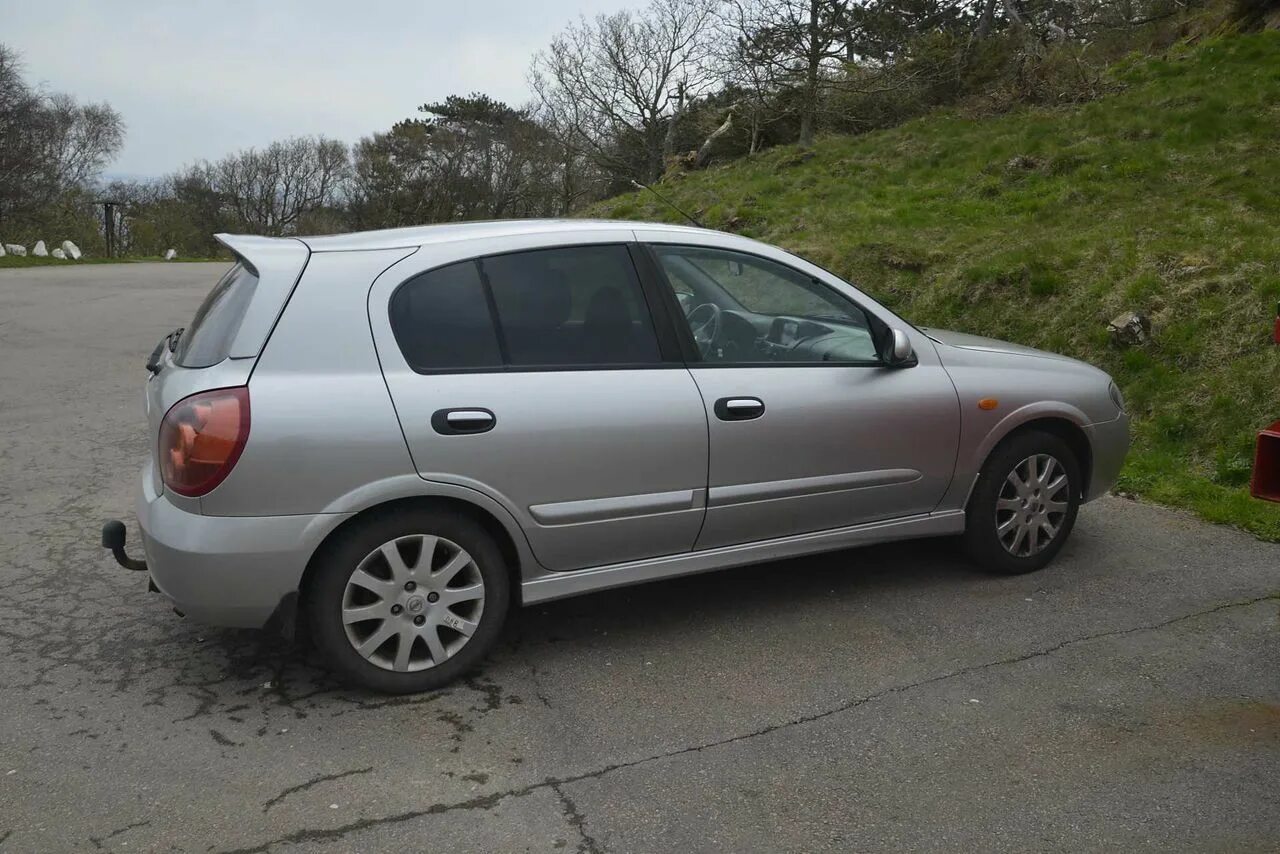 Ниссан Альмера н16 хэтчбек. Ниссан Альмера 2001 хэтчбек. Nissan Almera 2000 хэтчбек. Ниссан Almera n16. Ниссан альмера н16 хэтчбек купить