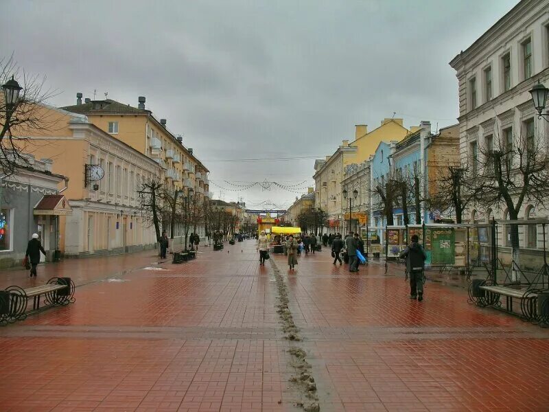 Трехсвятская москва. Тверь пешеходная улица Трехсвятская. Трехсвятская улица пешеходная Трехсвятская Тверь. Тверь Арбат пешеходная улица. Тверь июль трехсвятскпч.