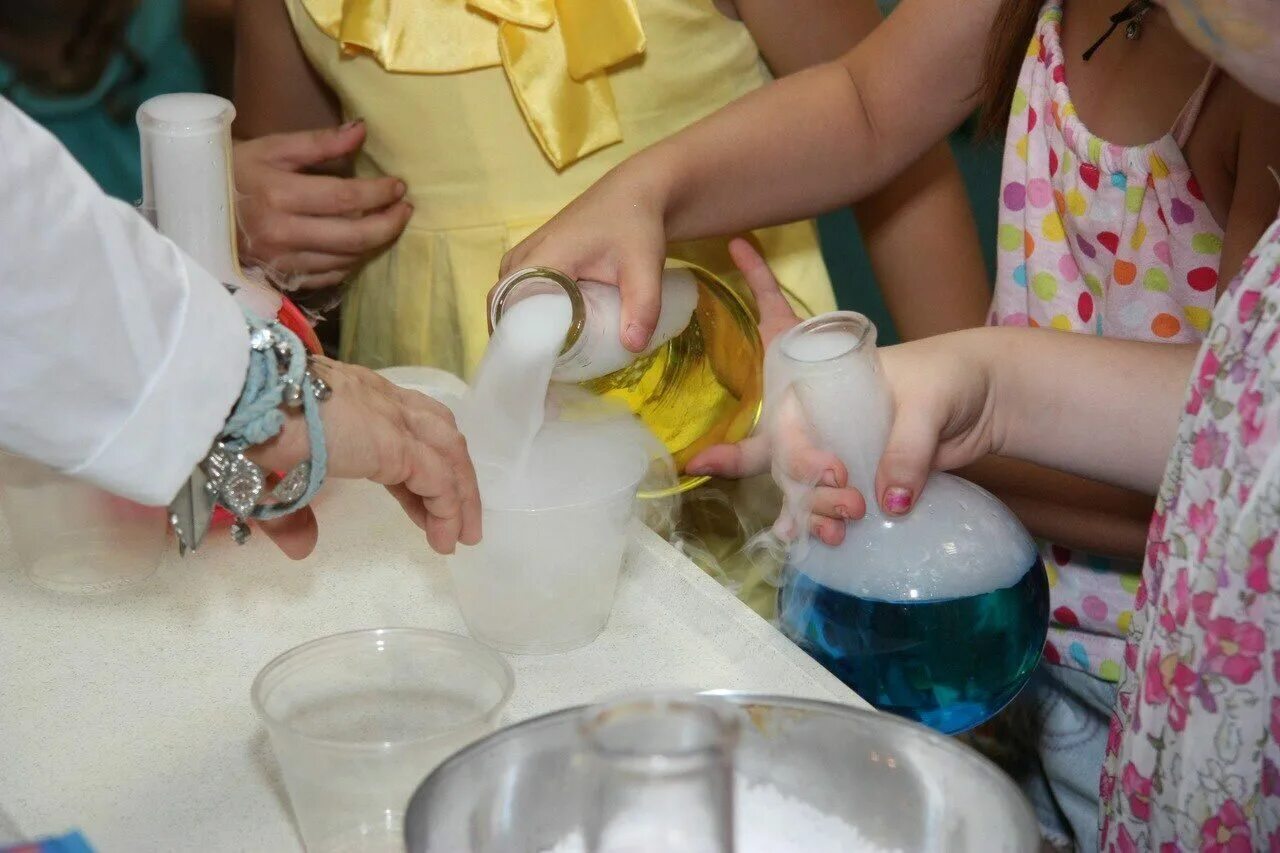 Химия для детей. Эксперименты на кухне с детьми. Проведение опытов с детьми. Эксперименты на кухне с детьми. Экспериментируем с женой.