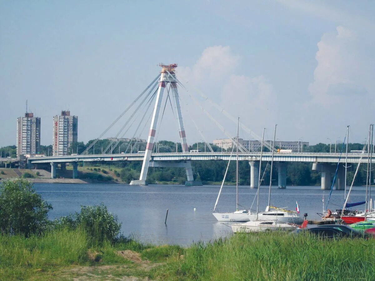 Город череповец является. Октябрьский мост череповец. вантовый мост череповец. вантовый мост в шексне. новый вантовый мост в череповце.