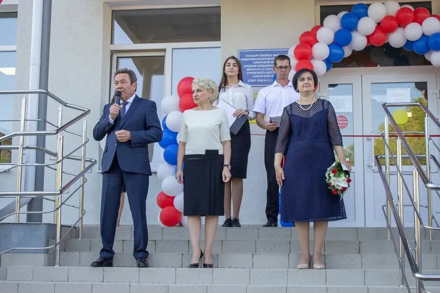 школа 21 рязань. директор школы 21 сызрань. директор 8 школы в березовский. новая школа. руководители школы 21.