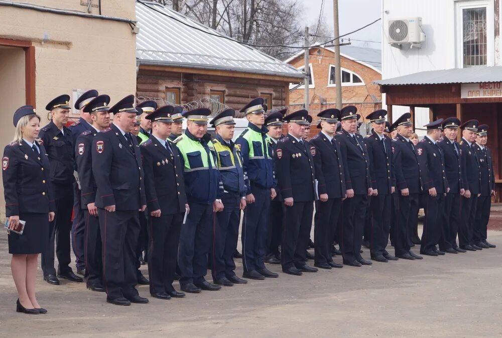 Форма полиции. Форма российского полицейского. ОМВД Зарайск. Форма одежды полиции. Переход на летнюю форму мвд 2024