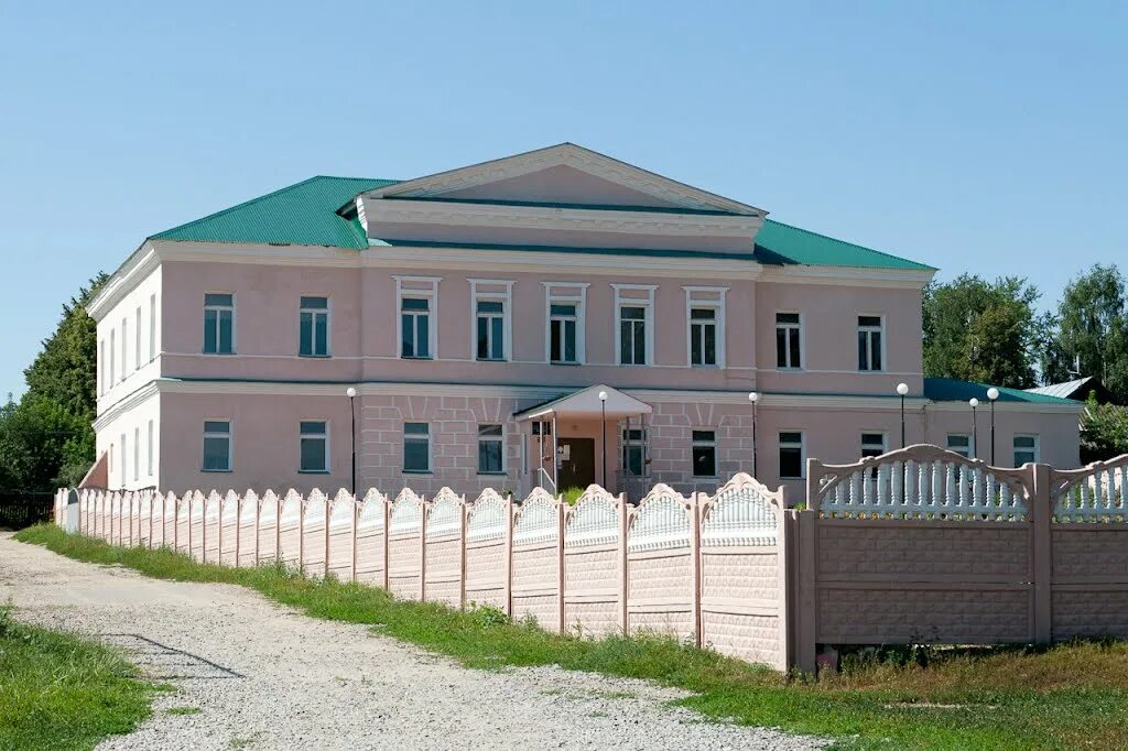 Дом в городище пензенская область. Городище Пензенская область. Здание присутственных мест в Городище Пензенской области. Городище Городищенского района Пензенской области. Пензенская Губерния Городище.