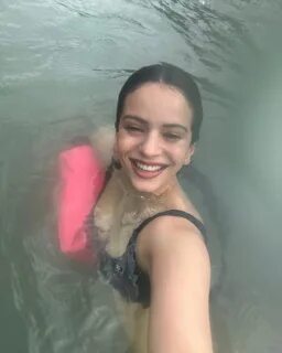 "Hoy toca tirarse al ríoooooooo" - Rosalia 