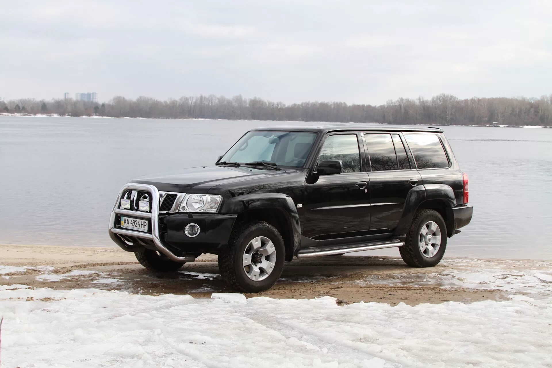 Рестайлинг патрол купить. Nissan Patrol y61 2007. Ниссан Патрол 61. Nissan Patrol y61 2009. Nissan Patrol 4.8 2001.