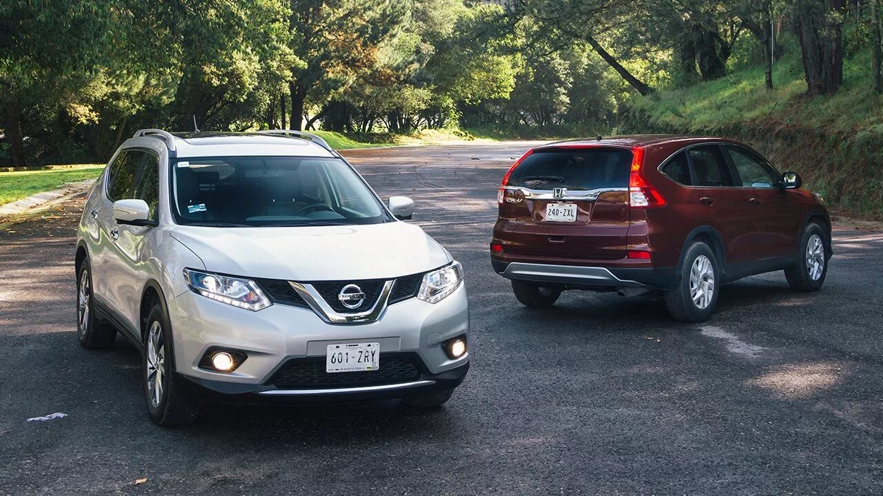 Мопед x trail 2. Nissan x-Trail 2015. Nissan CRV. Nissan x Trail vs Honda CRV. X Trail 2015 или Outlander.